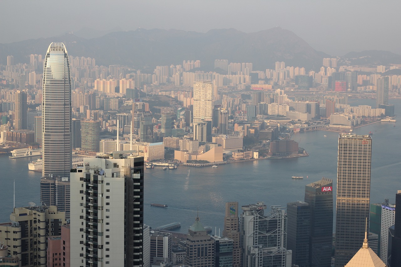 面对国际油价连续上涨 中国如何应对国际油价波动？